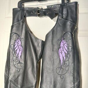 Women’s Milwaukee Leather Diamond Label Rider Chaps Pants Sz S Purple Wings